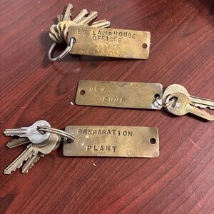 Set Of 11 Vintage Keys